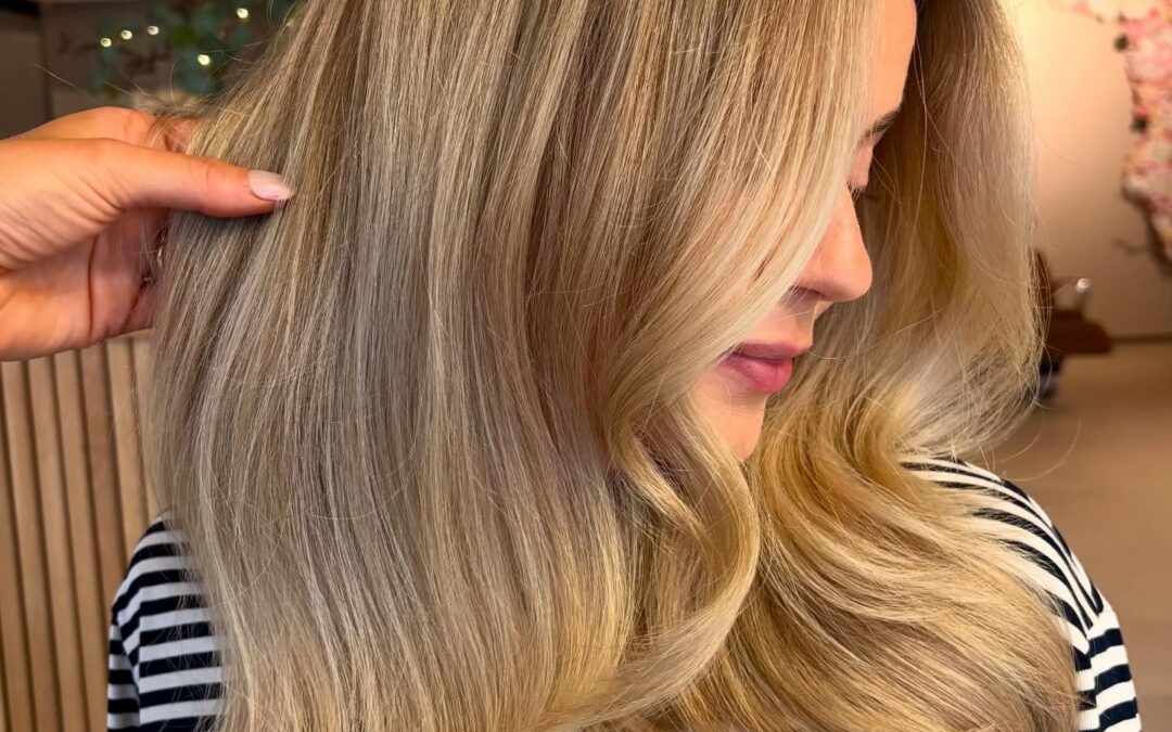 Møt Maya – Blossome Frisør